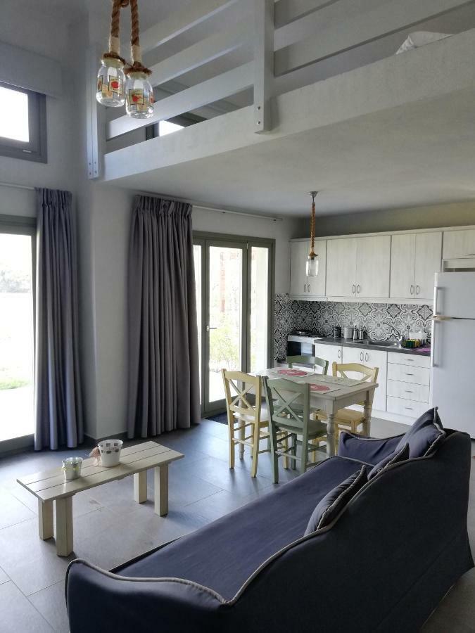 Thea Houses 米利纳 外观 照片